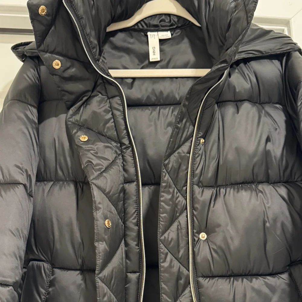 Mango Puffer Black Jacket with Hood size S - Picture 3 of 10